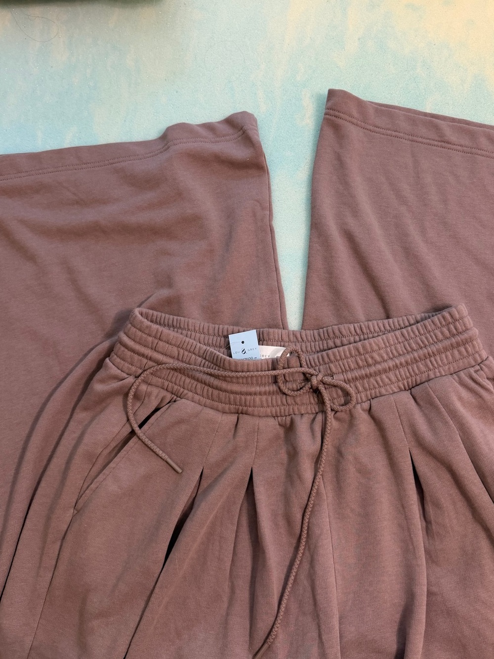NWT Pleated Drawstring Lounge Pants - Brown